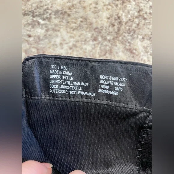 2/$12 Tall black toddler boots !! - Picture 4 of 6